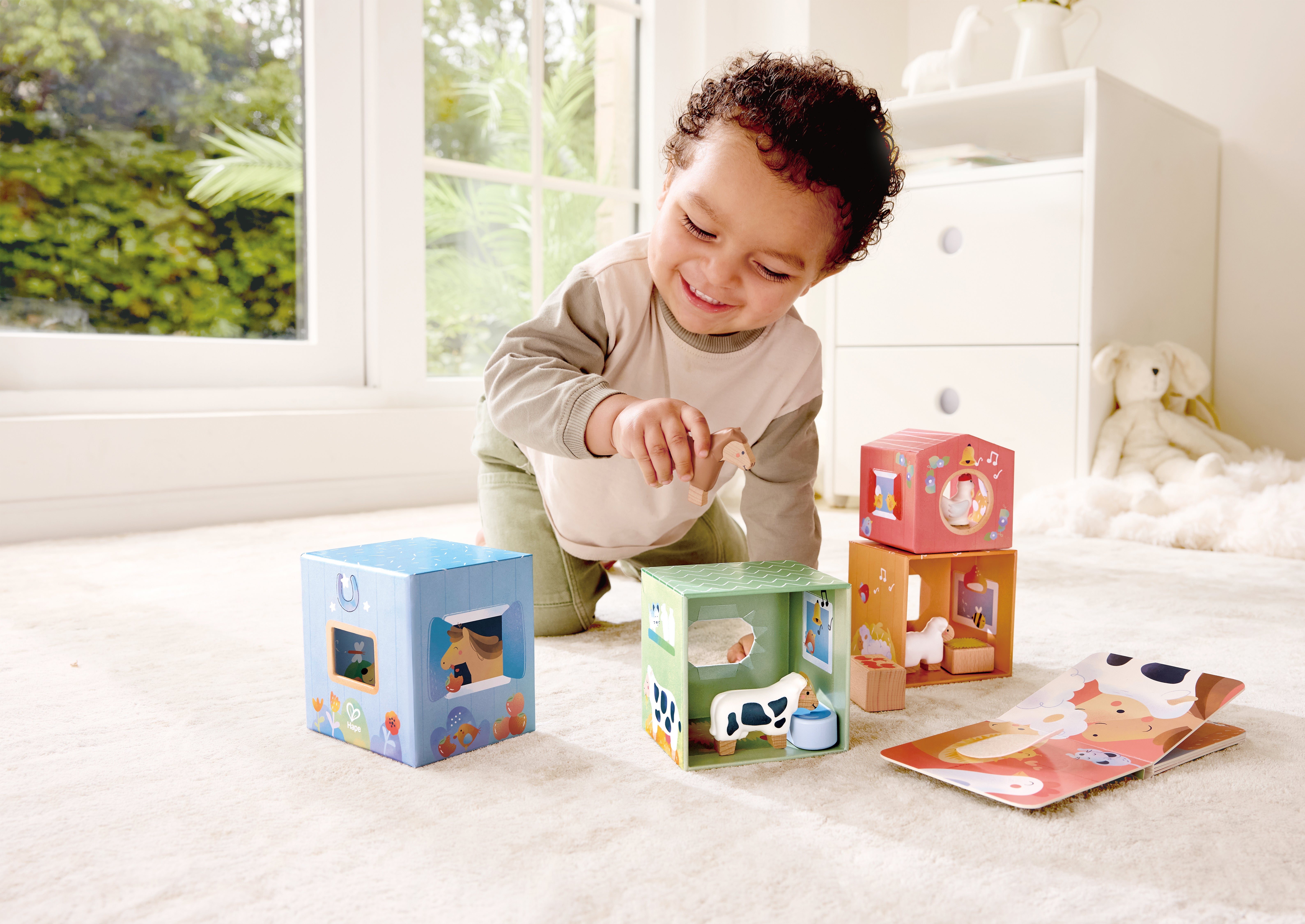 Hape Hapeland The Happy Stables