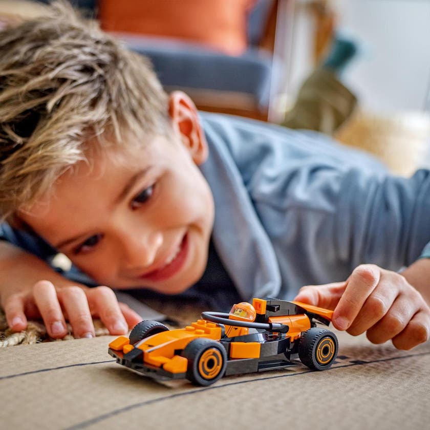 LEGO City Formula 1 60442, F1® förare med McLaren racerbil