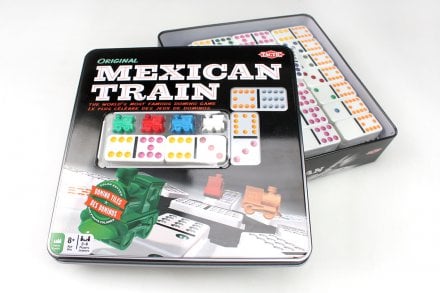 Mexican Train i plåtask