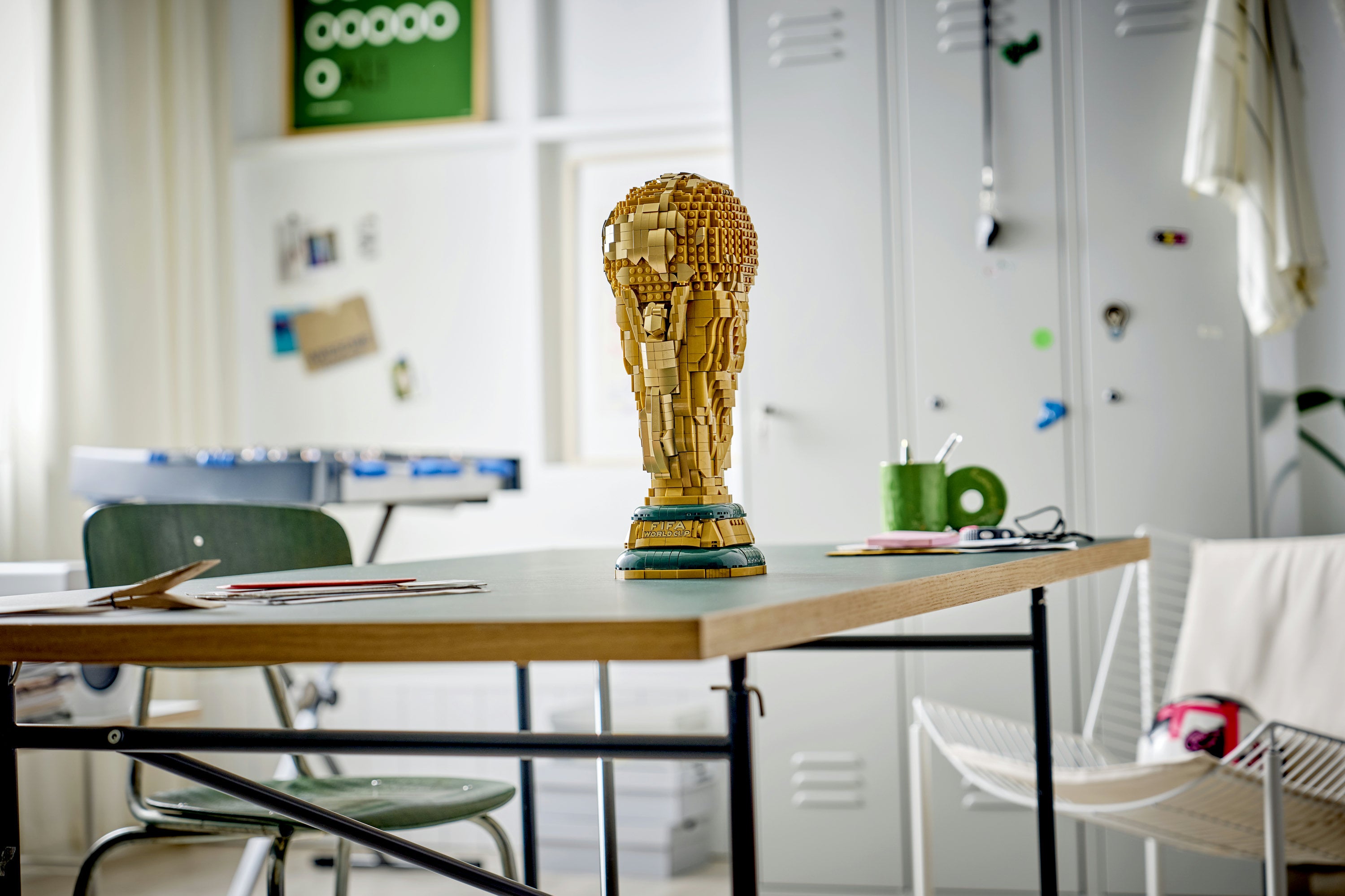 LEGO® Editions Officiell pokal från fotbolls-VM 43020