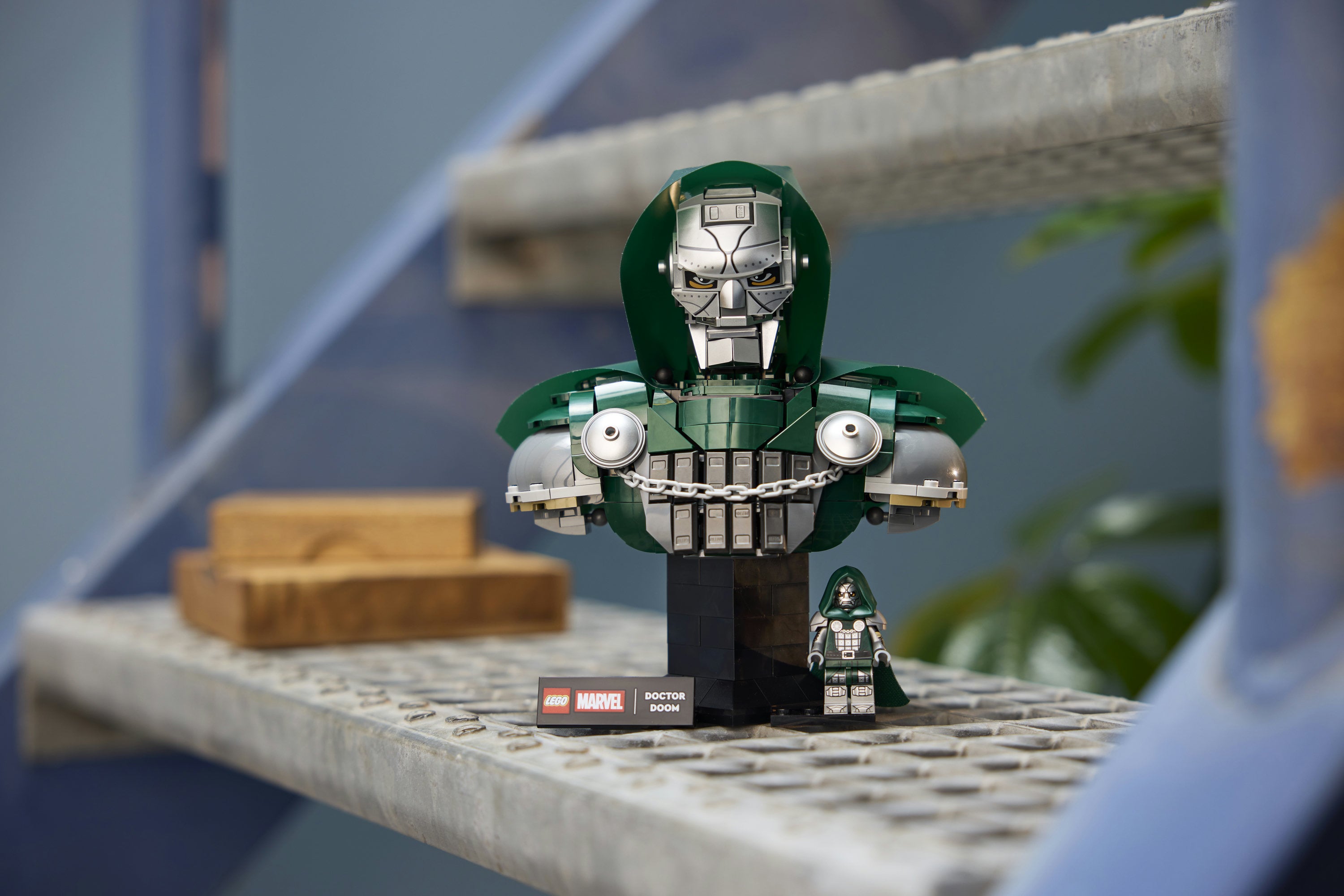 LEGO® Marvel Doctor Doom-byste 76345