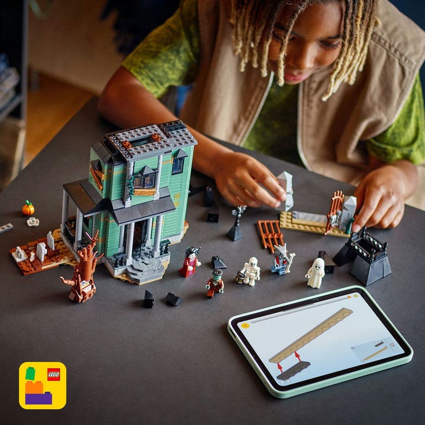 LEGO Creator 31167, Hemsökt herrgård