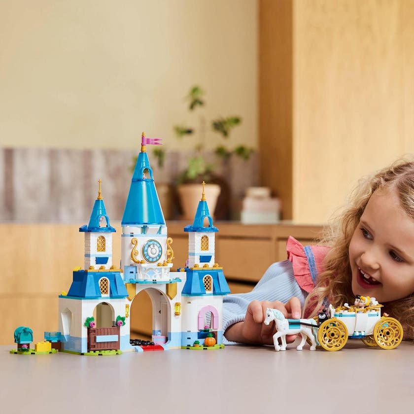 LEGO Disney Princess 43275, Askungens slott och häst med vagn