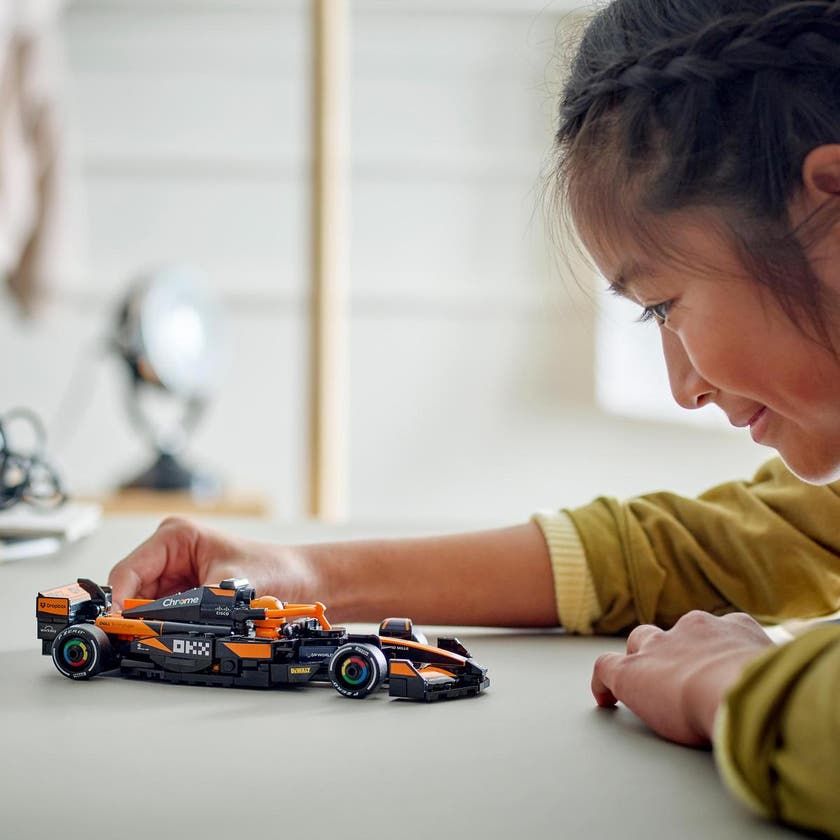 LEGO Speed Champions 77251, McLaren F1® Team MCL38 Race Car