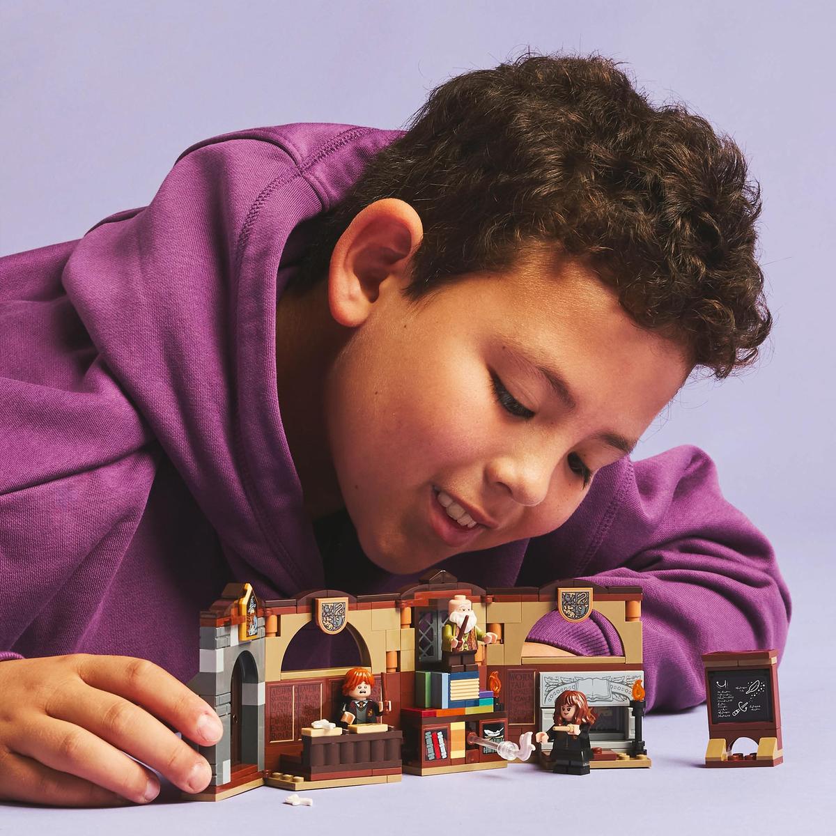LEGO Harry Potter TM 76442, Hogwarts™ slott: lektion i trollformellära