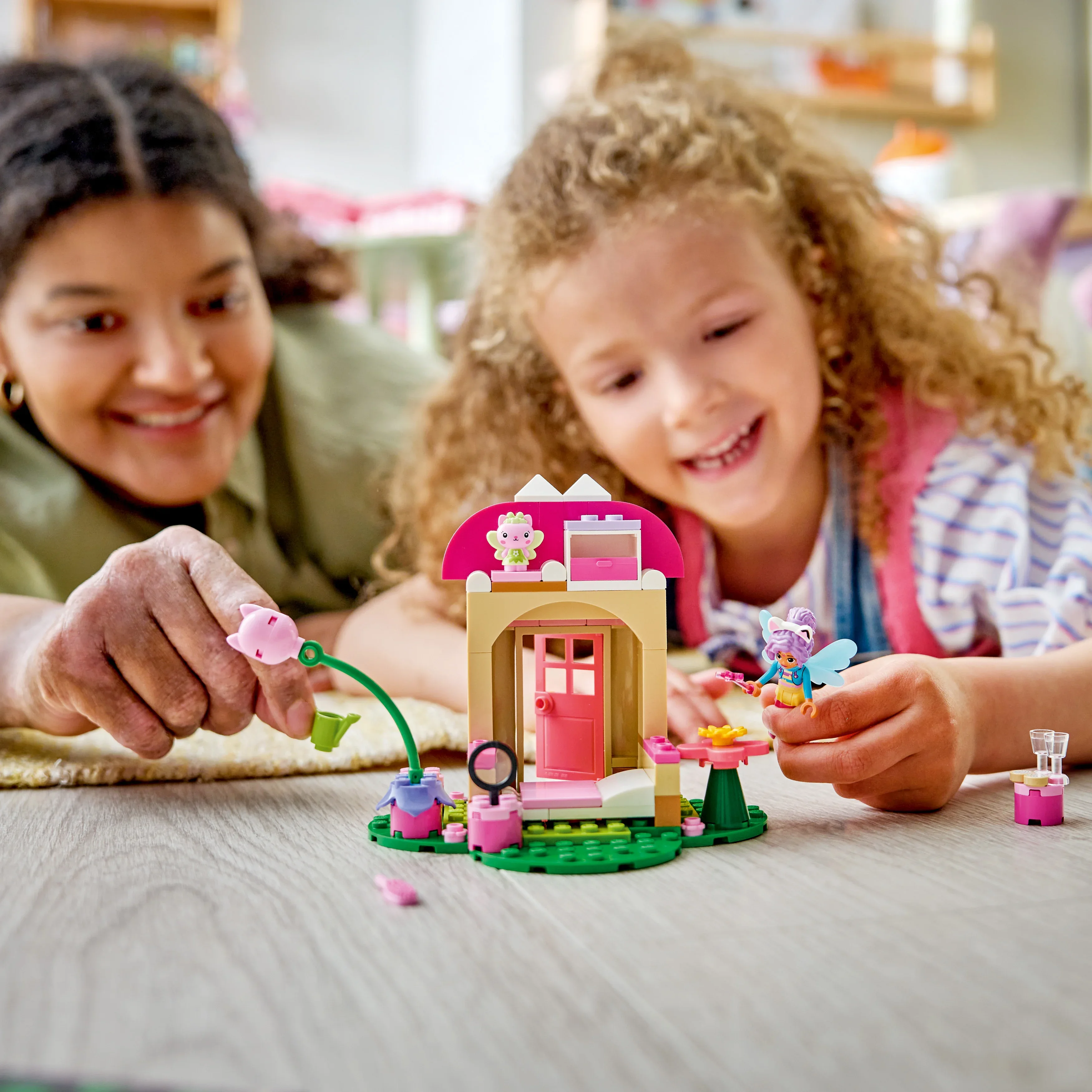 LEGO® Kattälvans trädgårdshus 11212