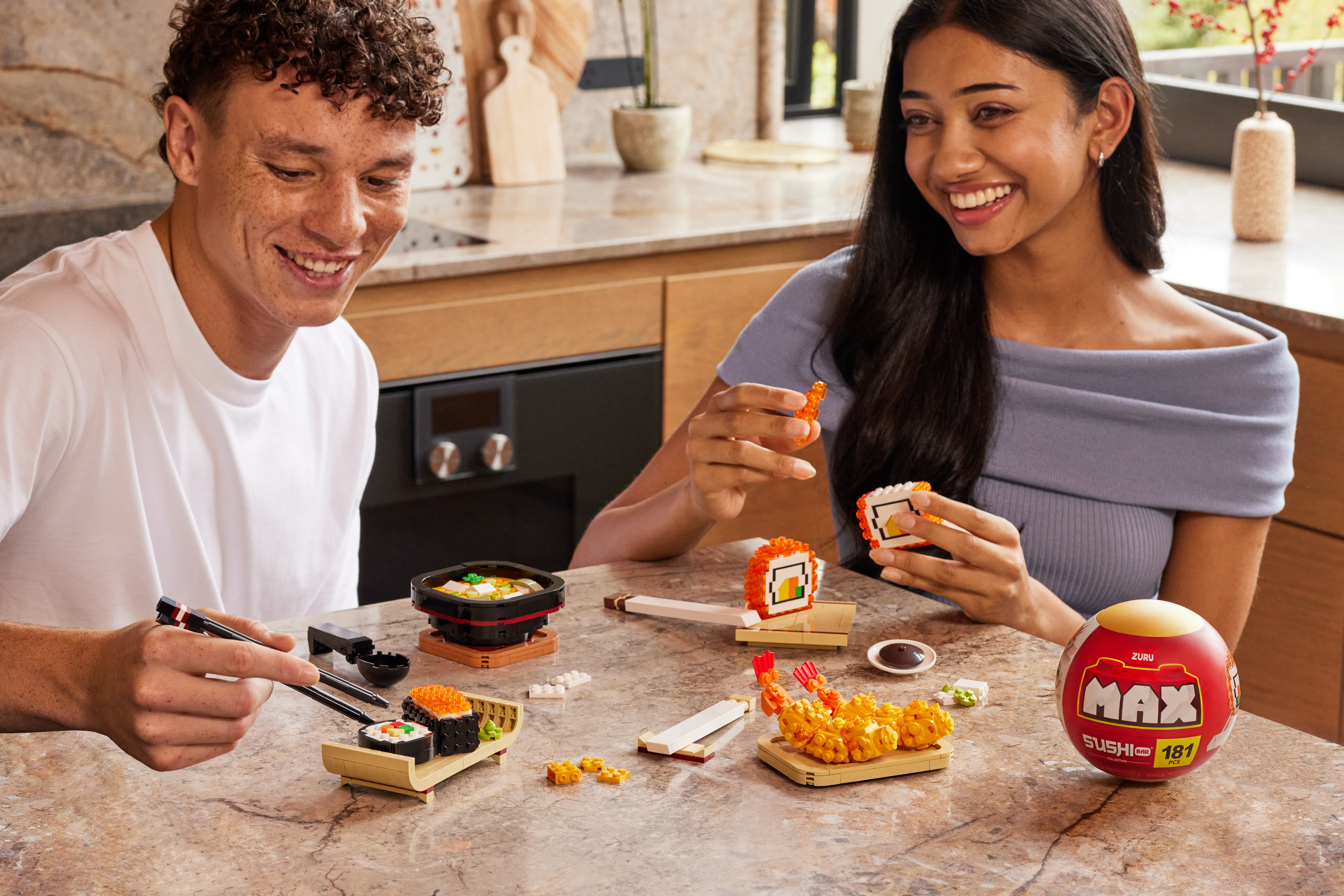 ZURU MAX Build More Premium Sushi Bar Collection (California Roll)