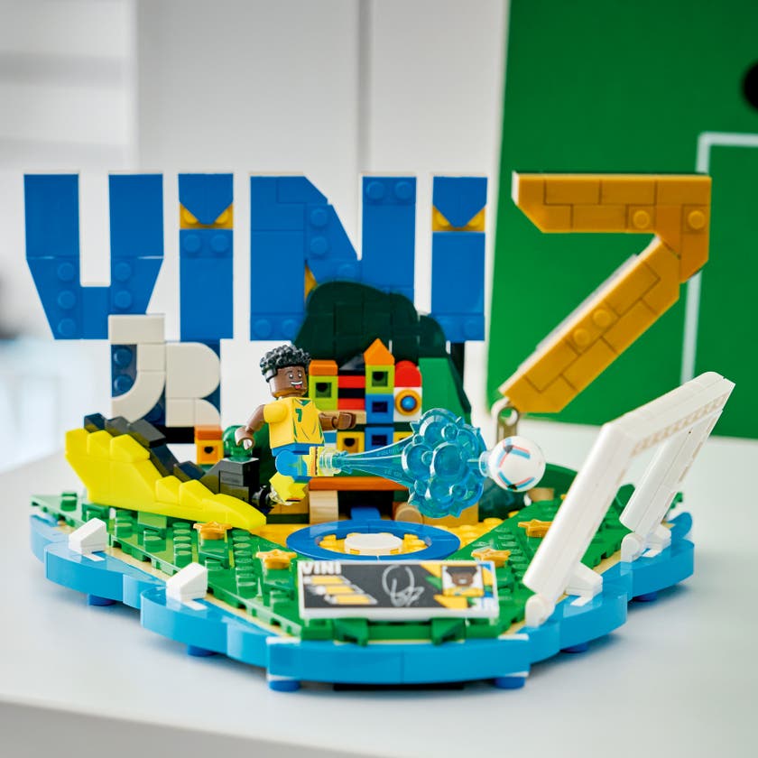 LEGO® Editions Vini Jr. – fotbollshöjdpunkter 43027