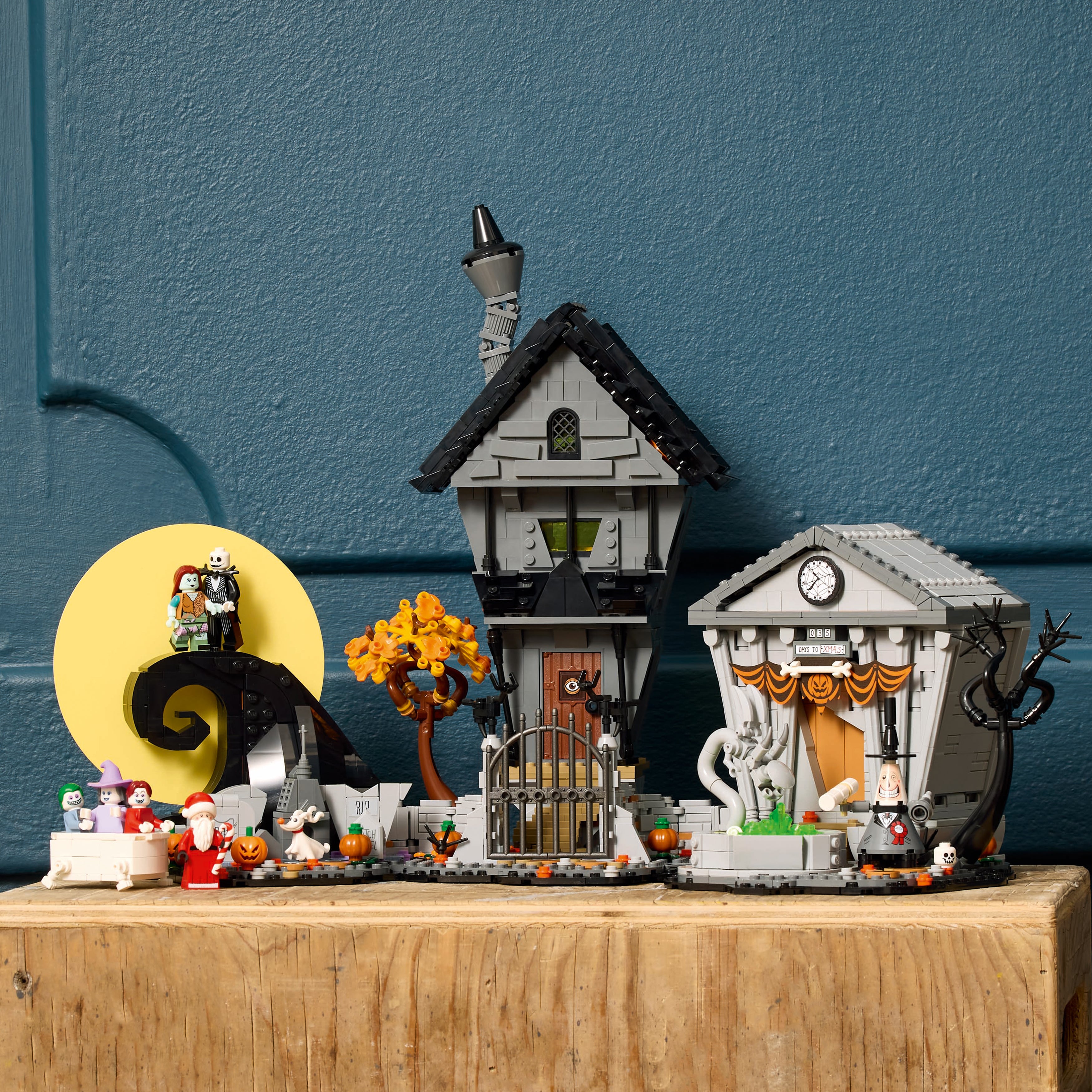 LEGO® Ideas The Nightmare Before Christmas Dioramaset 21351