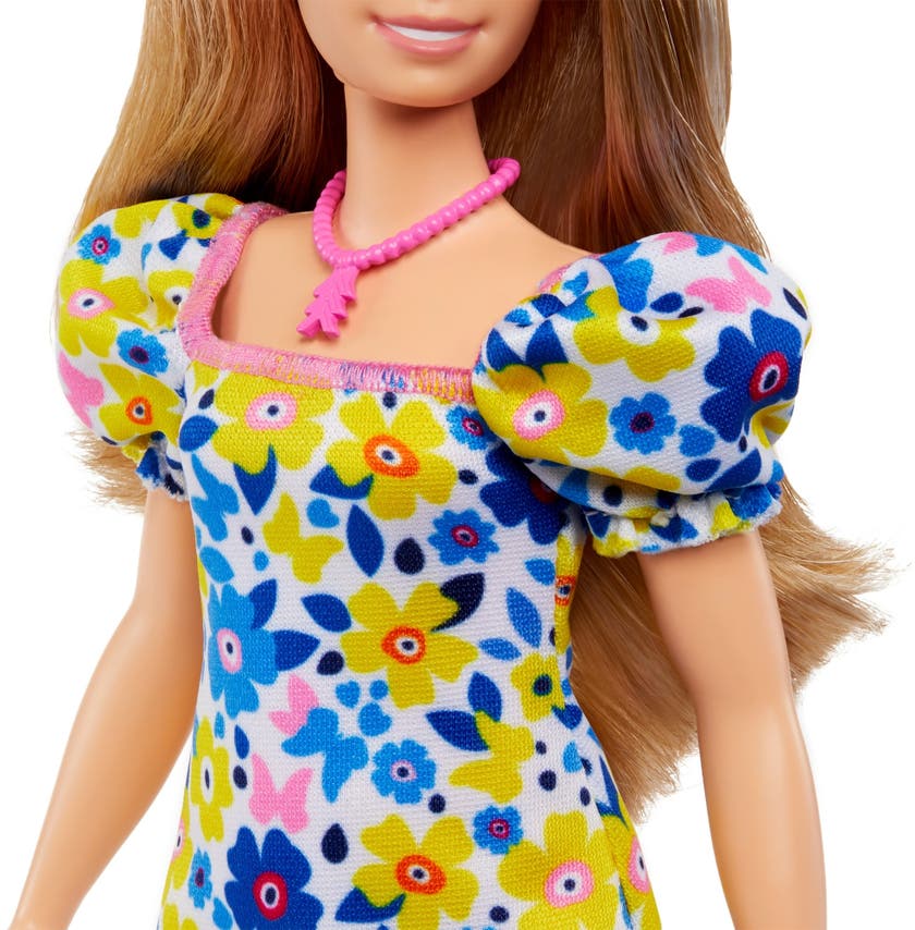 Barbie, Fashionista gul- och blåblommig