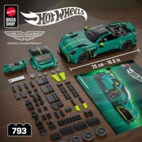 Mattel Brick Shop Hot Wheels 24 Aston Martin Vantage GT3