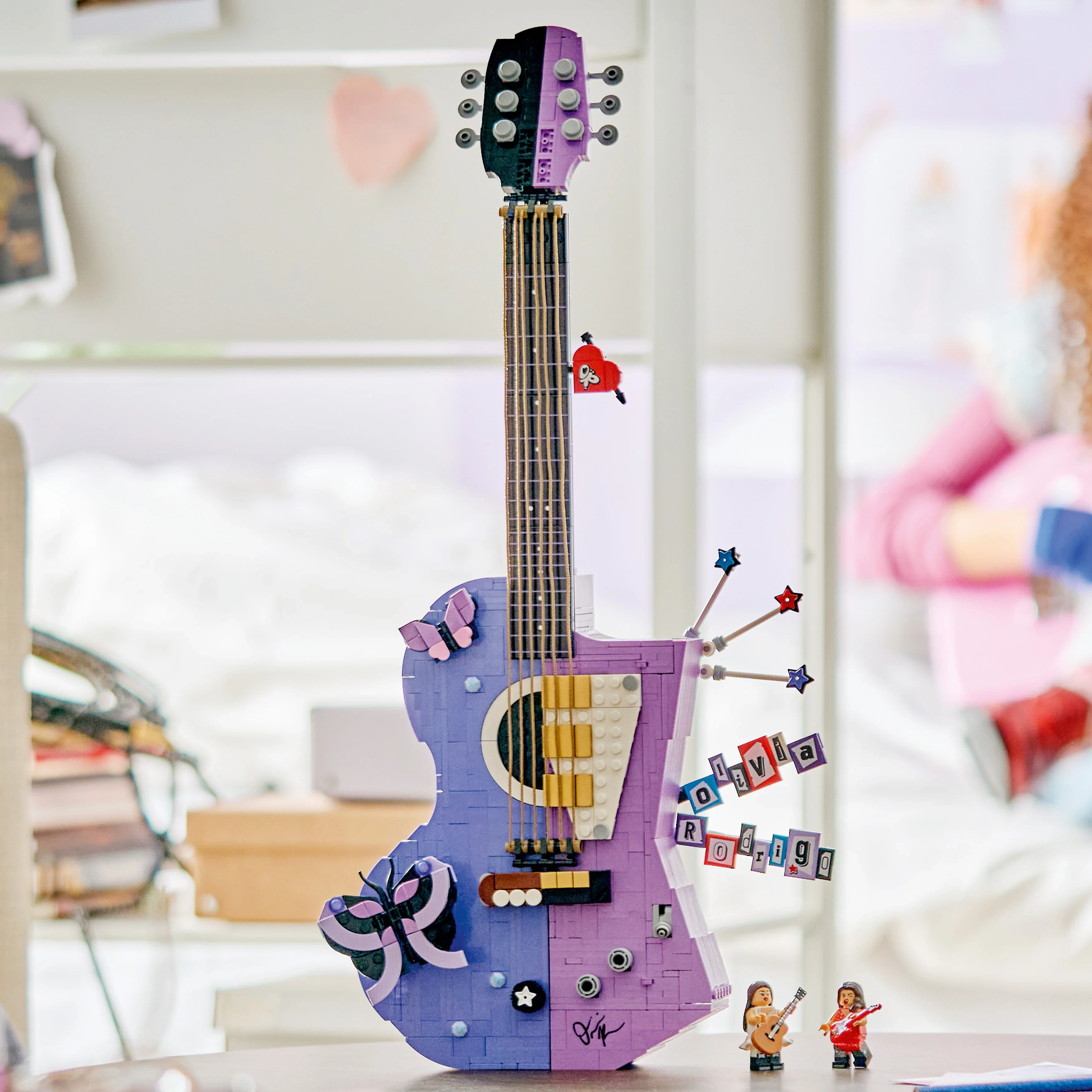 LEGO® Editions Olivia Rodrigos Gitarr 43031