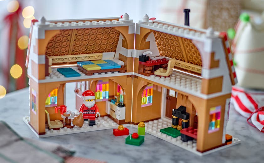 LEGO® Iconic Juligt pepparkakshus 40809