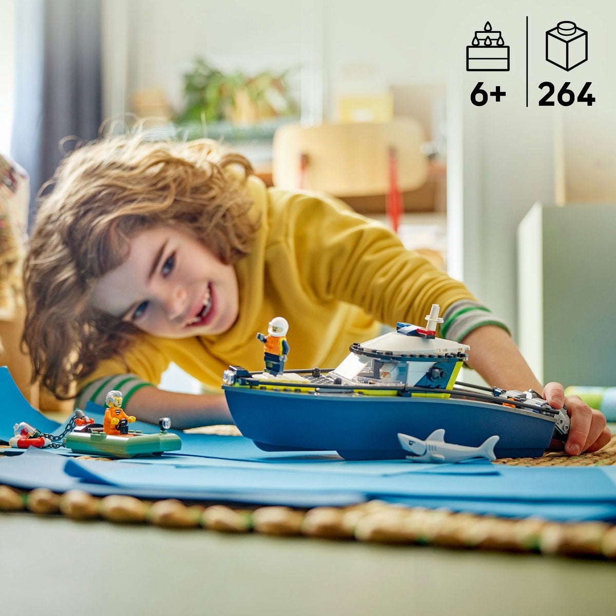 LEGO City 60456, Polisens båtjakt