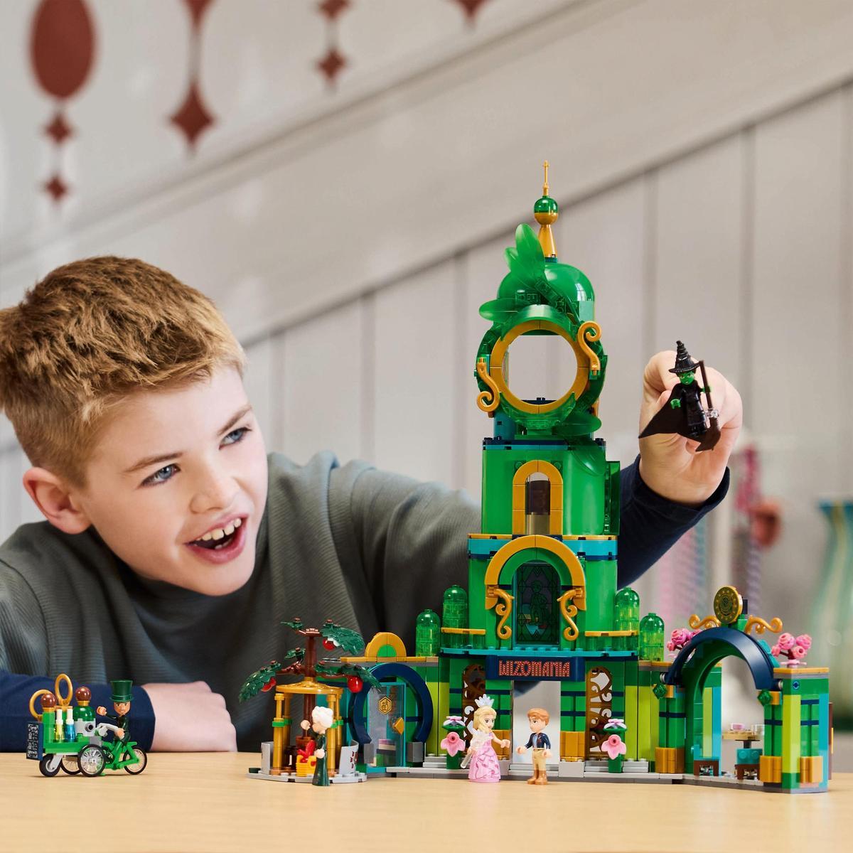 LEGO Wicked 75684, Välkommen till Emerald City