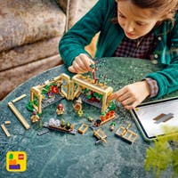 LEGO Harry Potter 76445, Hogwarts™ slott: lektion i örtlära