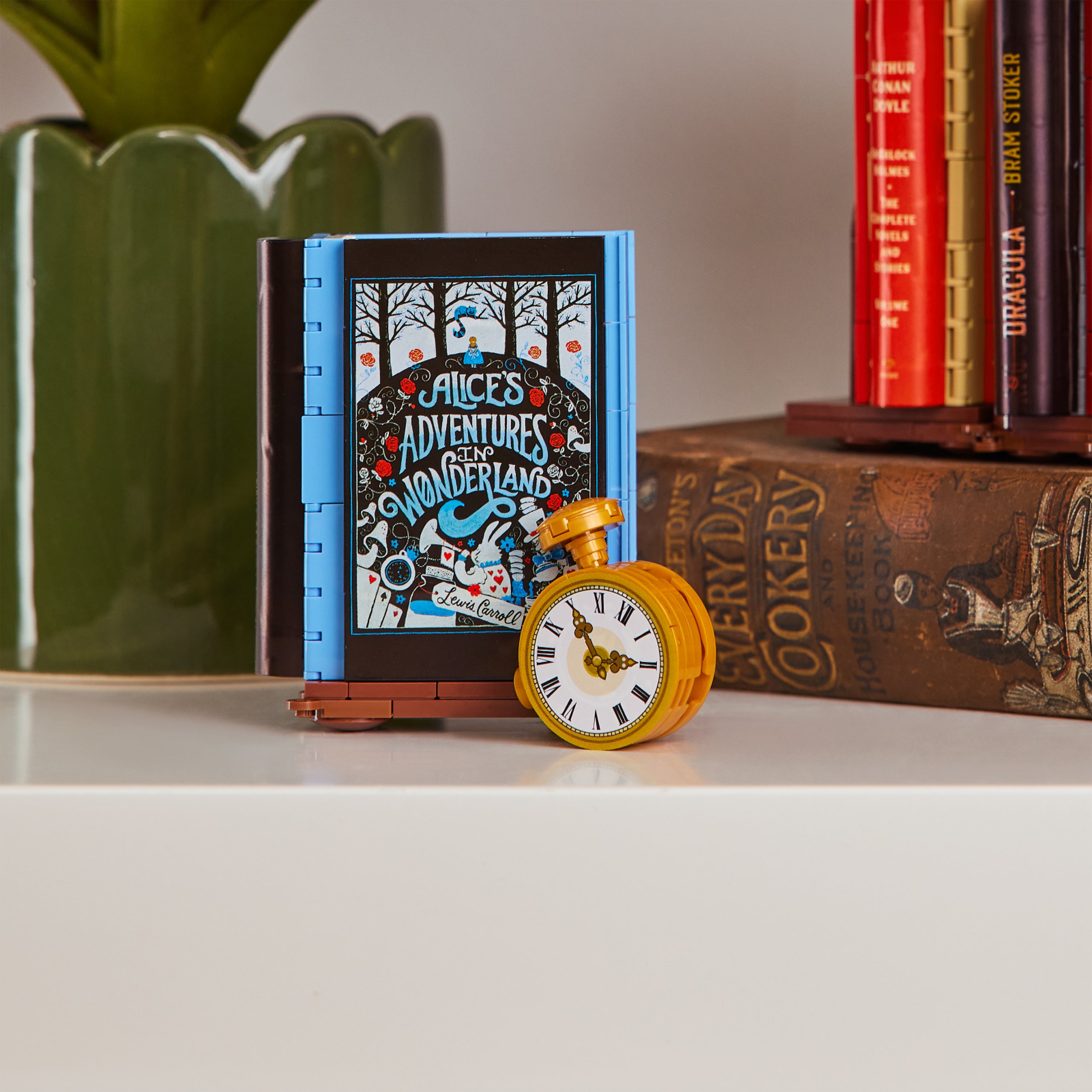 MAX Build more Premium Books Alice in Wonderland