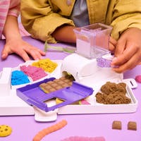 Kinetic Sand Sweet Station