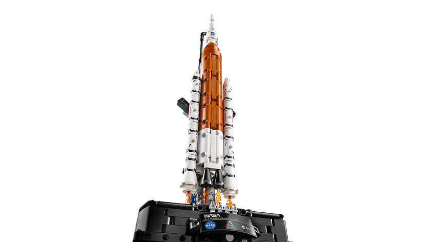 LEGO® Technic NASA Artemis Space Launch System raket 42221