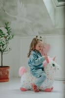 KREA Hop and Bounce Enhörning med rosa hår