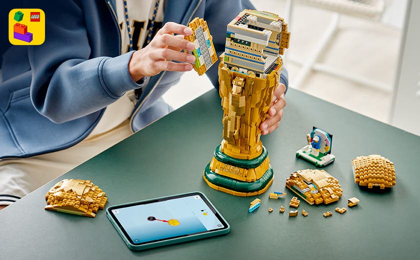 LEGO® Editions Officiell pokal från fotbolls-VM 43020