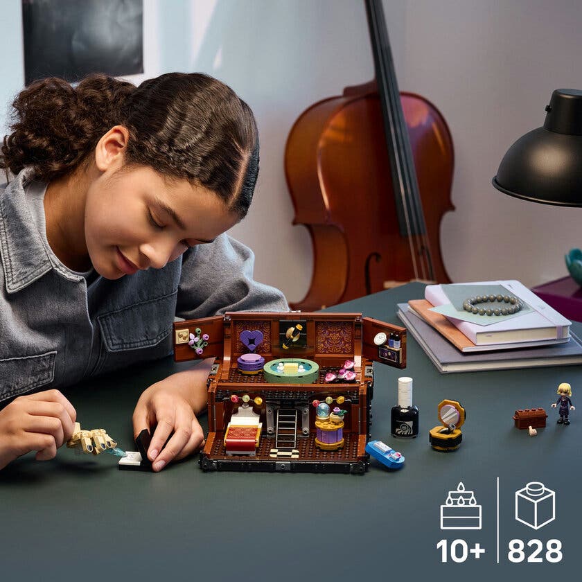 LEGO® Wednesday Things lägenhet, Byggset som födelsedags- eller halloweenpresent 76785