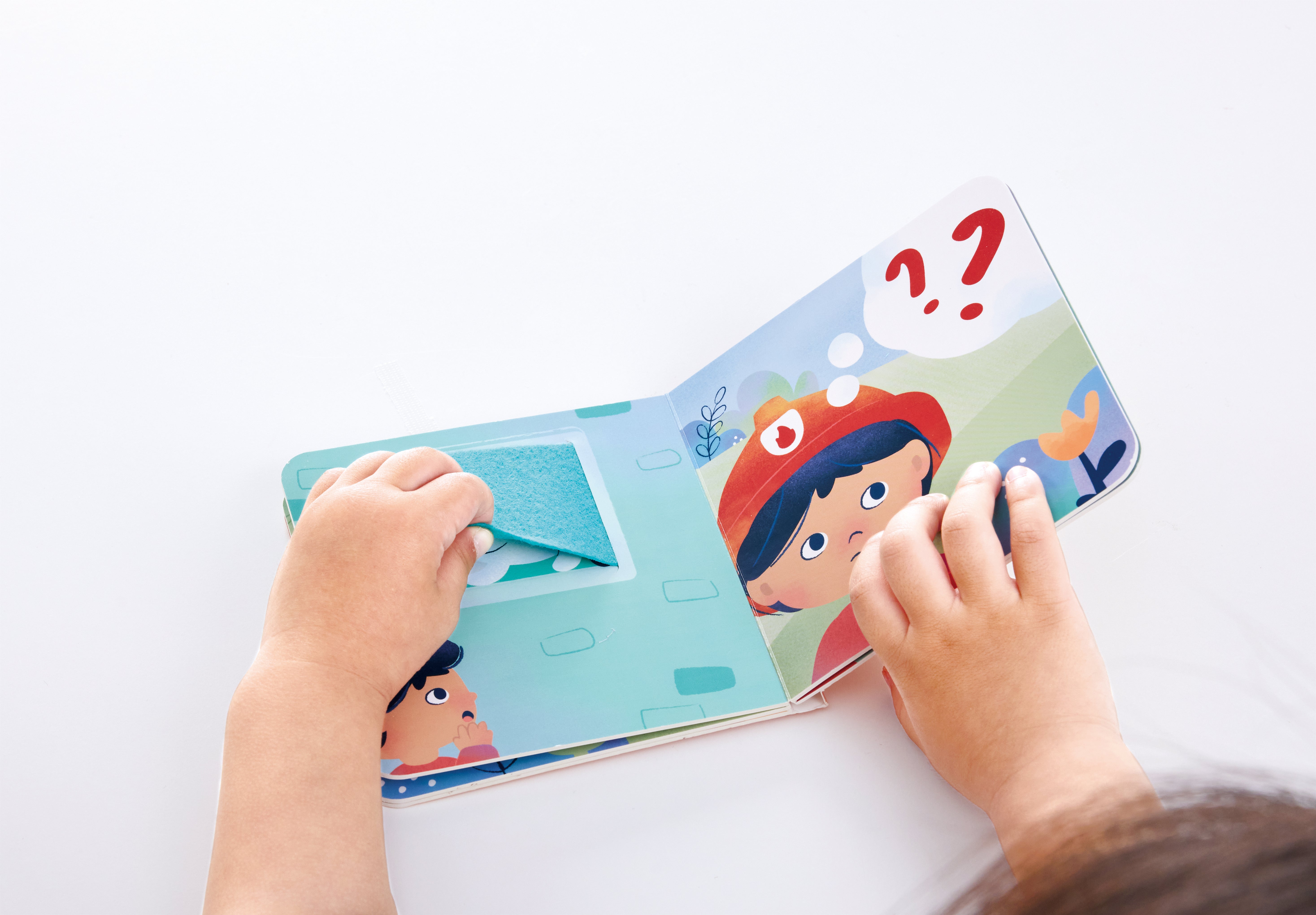 Hape Hapeland The Roaring Fire Truck With Sound