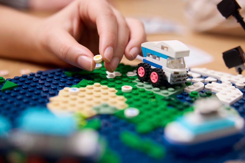 Reseminnen LEGO® Reseminnen Bygg- och lekset med världskarta 41838