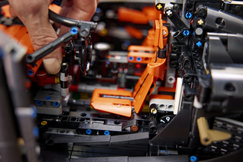 LEGO® Technic Koenigsegg Sadair's Spear Megacar 42232