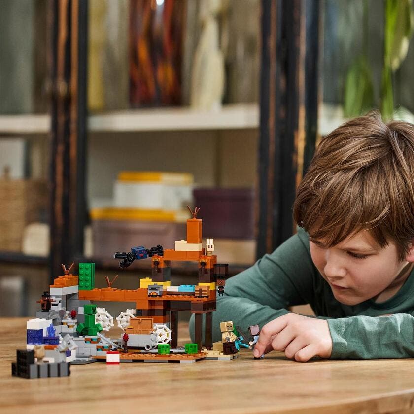 LEGO Minecraft 21263, Gruvschaktet i stenöknen