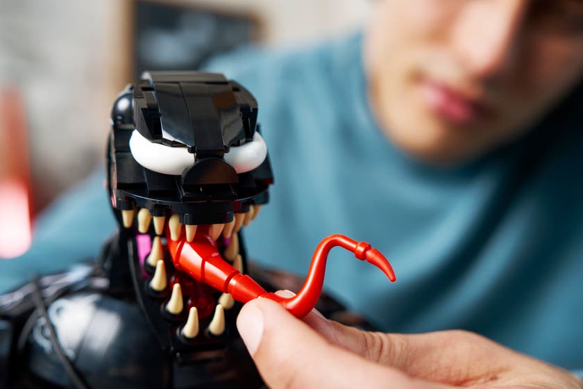 LEGO® | Marvel Venom – byst – Samlarbyggset för vuxna att bygga och visa upp – 76356
