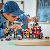 LEGO My City 60472, Skrotupplag med bilar