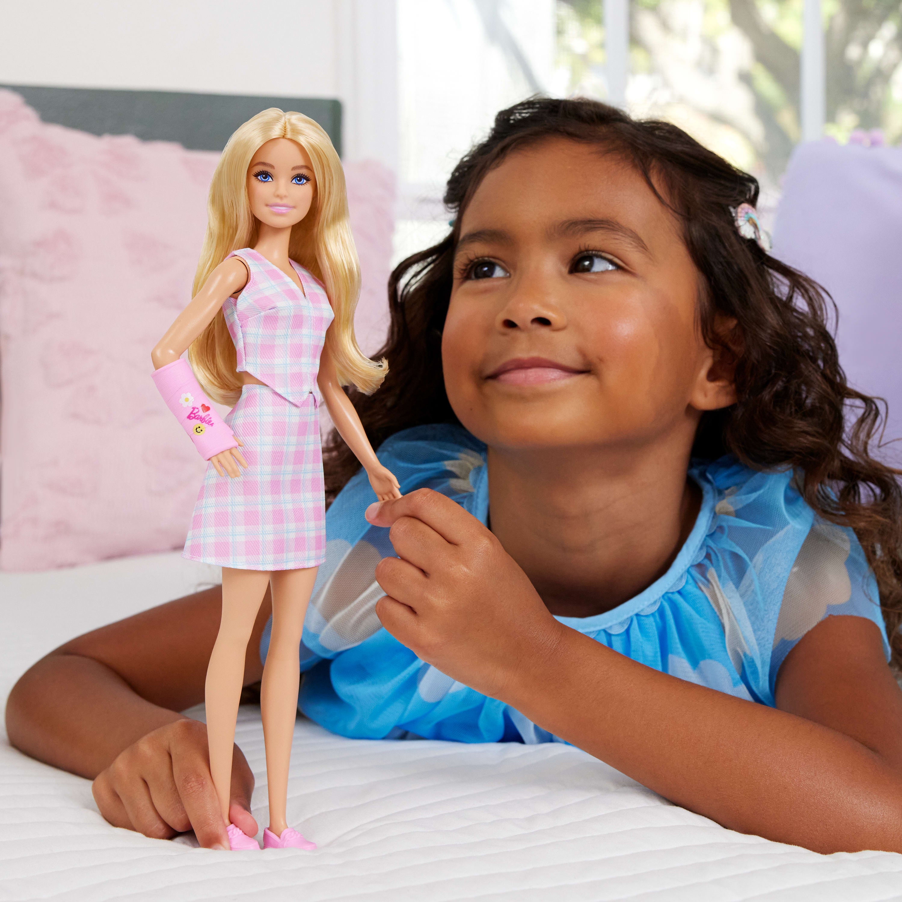 Barbie Fashionistas – Rosa Armgips
