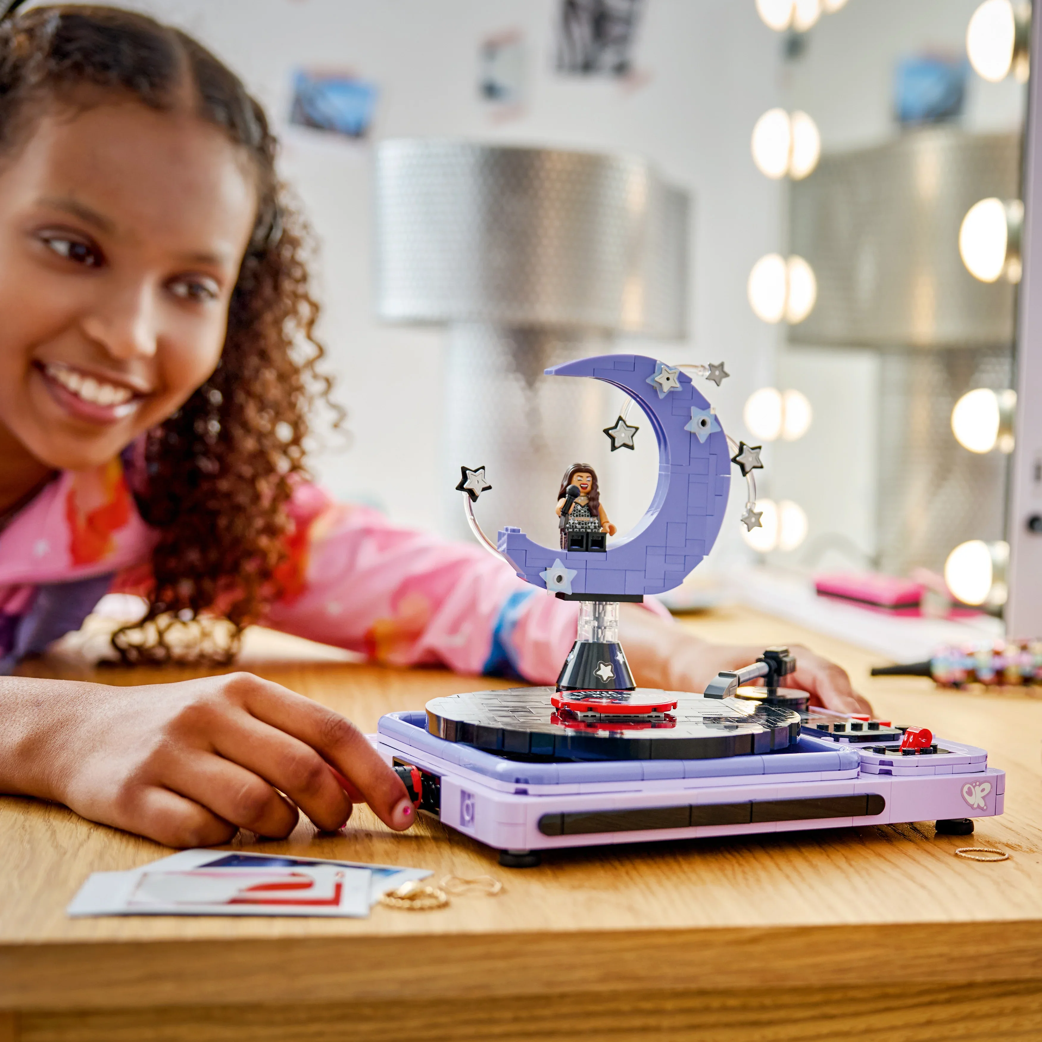 LEGO® Editions Olivia Rodrigos konsertmåne 43029
