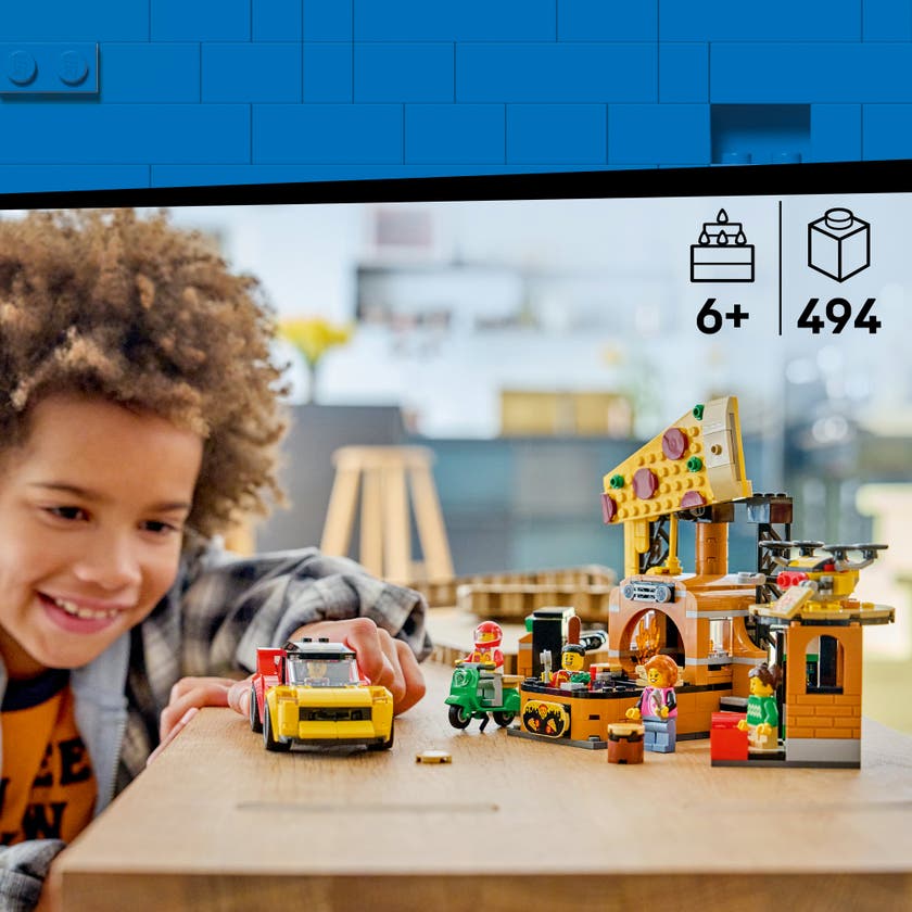 LEGO® City Pizzahemkörning med fordon – 60496