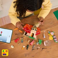 LEGO Wicked 75690, Glinda & Elphaba besöker Munchkinland