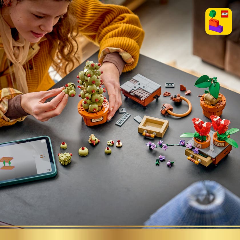 LEGO® Harry Potter™ Hogwarts™ växter för örtlära Set 76474