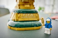LEGO® Editions Officiell pokal från fotbolls-VM 43020