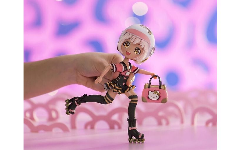Hello Kitty Golden Diva Roller Docka