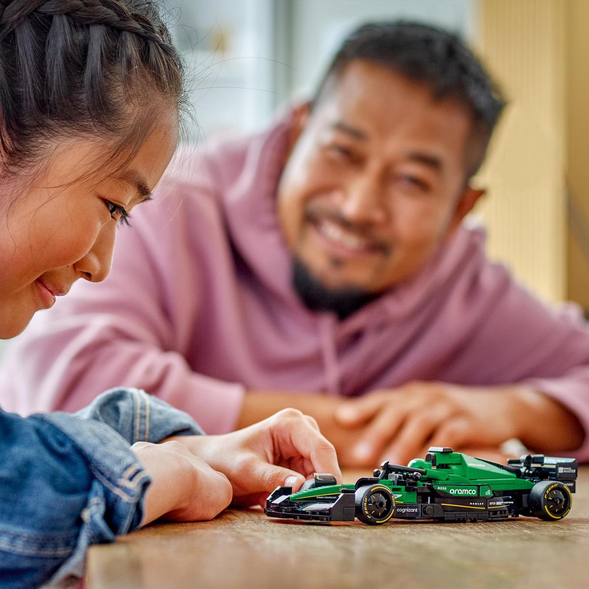 LEGO Speed Champions 77245, Aston Martin Aramco F1® AMR24 Race Car