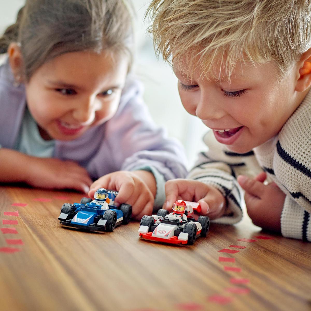 LEGO City Formula 1 60464, F1® Williams Racing & Haas F1® racerbilar