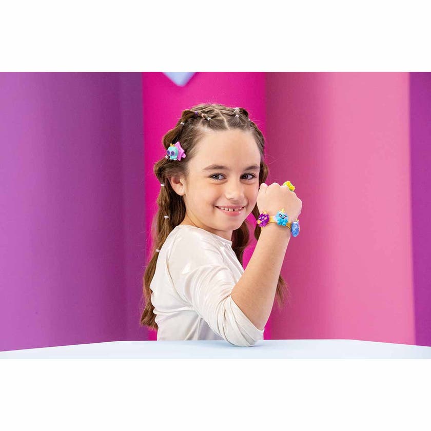 Pinky Promise, Royal Carriage Surprise