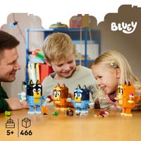 LEGO® Bluey Klossbyggd Bluey och familj Set med leksaksfigurer 11217