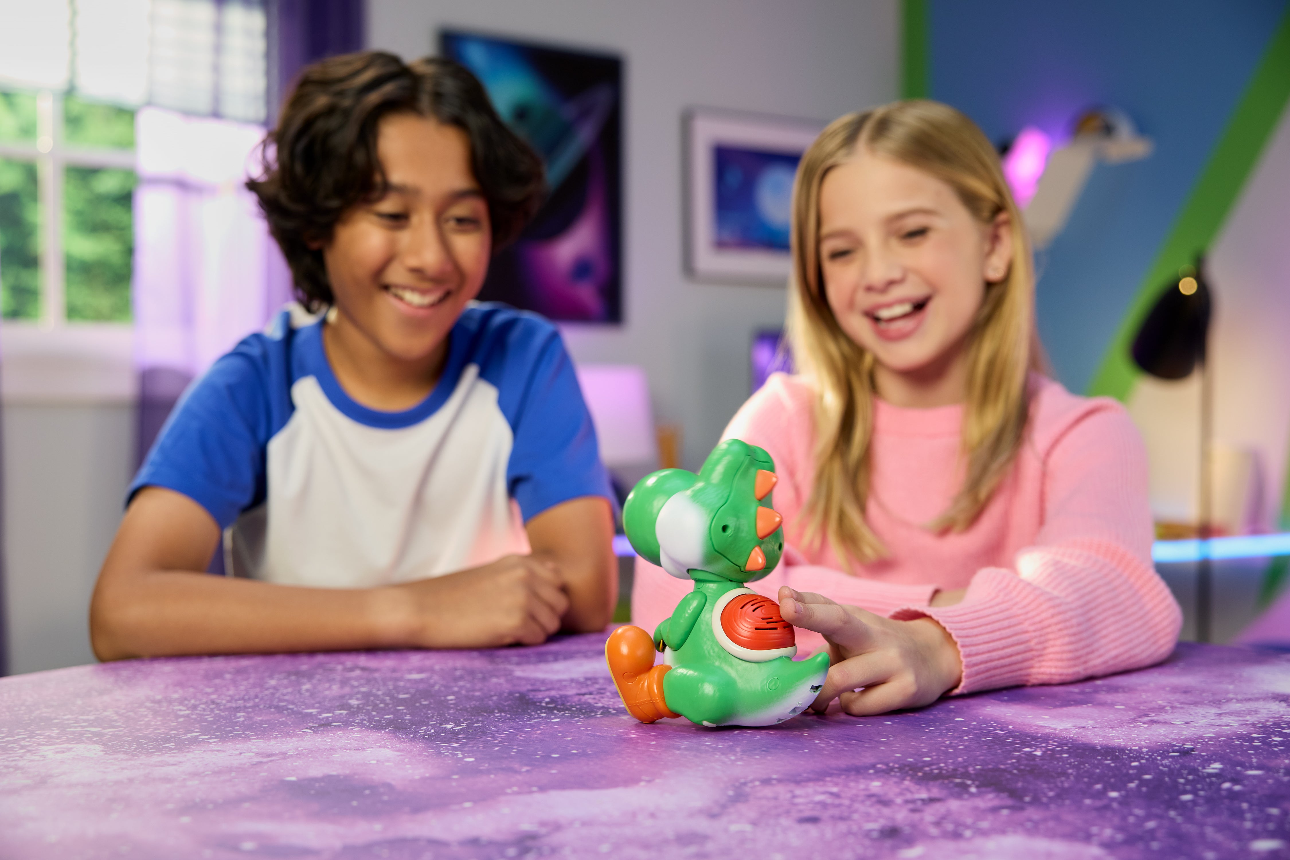 Nintendo Super Mario Hatchin Interactive Yoshi