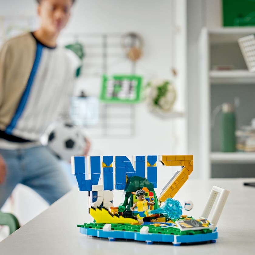 LEGO® Editions Vini Jr. – fotbollshöjdpunkter 43027