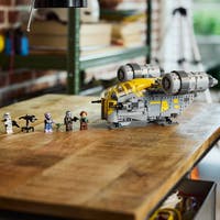 LEGO® Star Wars™ The Razor Crest™ Byggleksak med fordon 75447