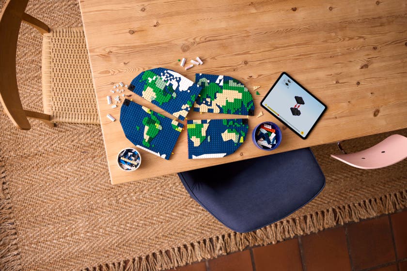 Reseminnen LEGO® Reseminnen Bygg- och lekset med världskarta 41838