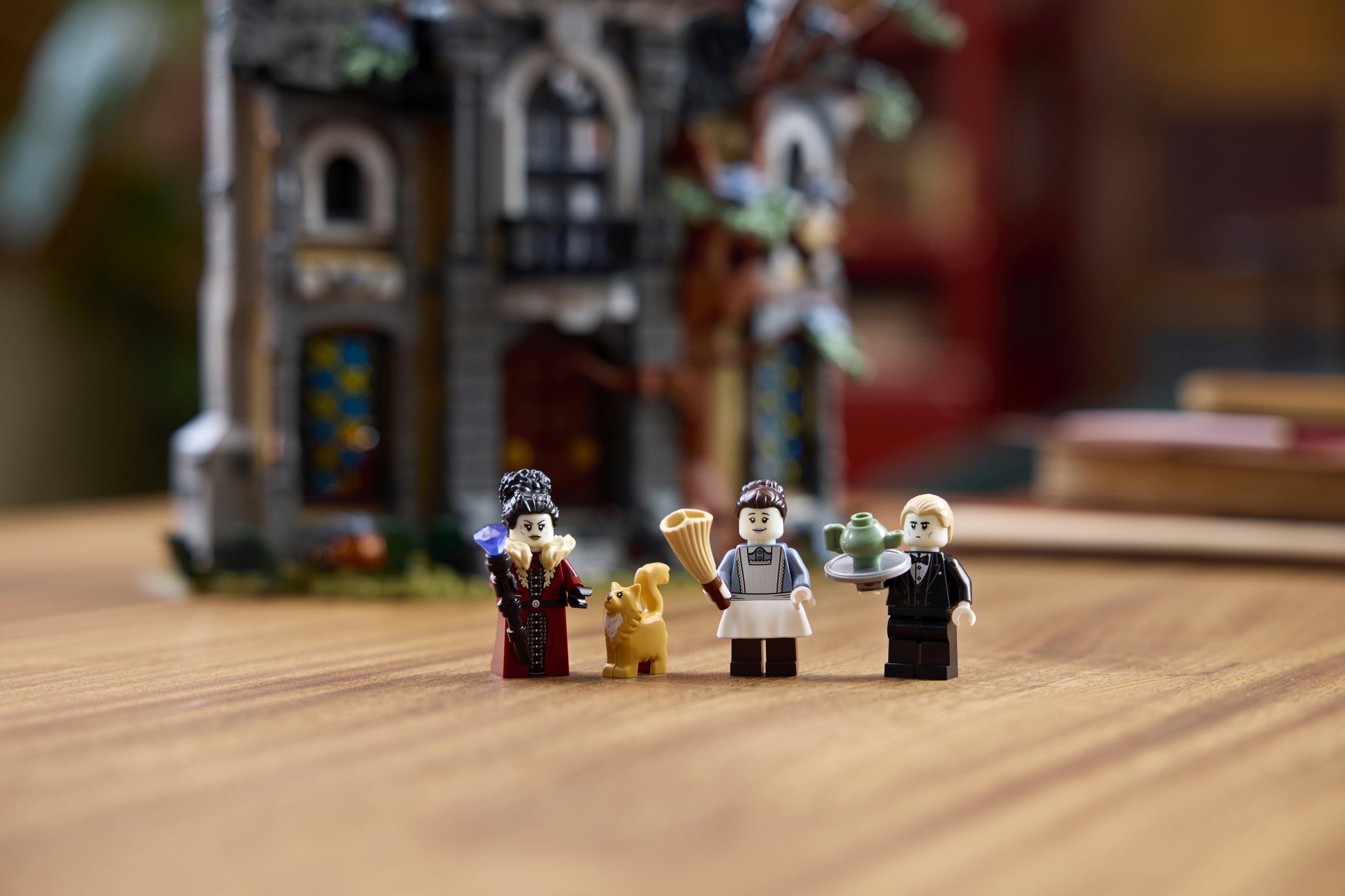 LEGO® Icons Mayor Manor 11383