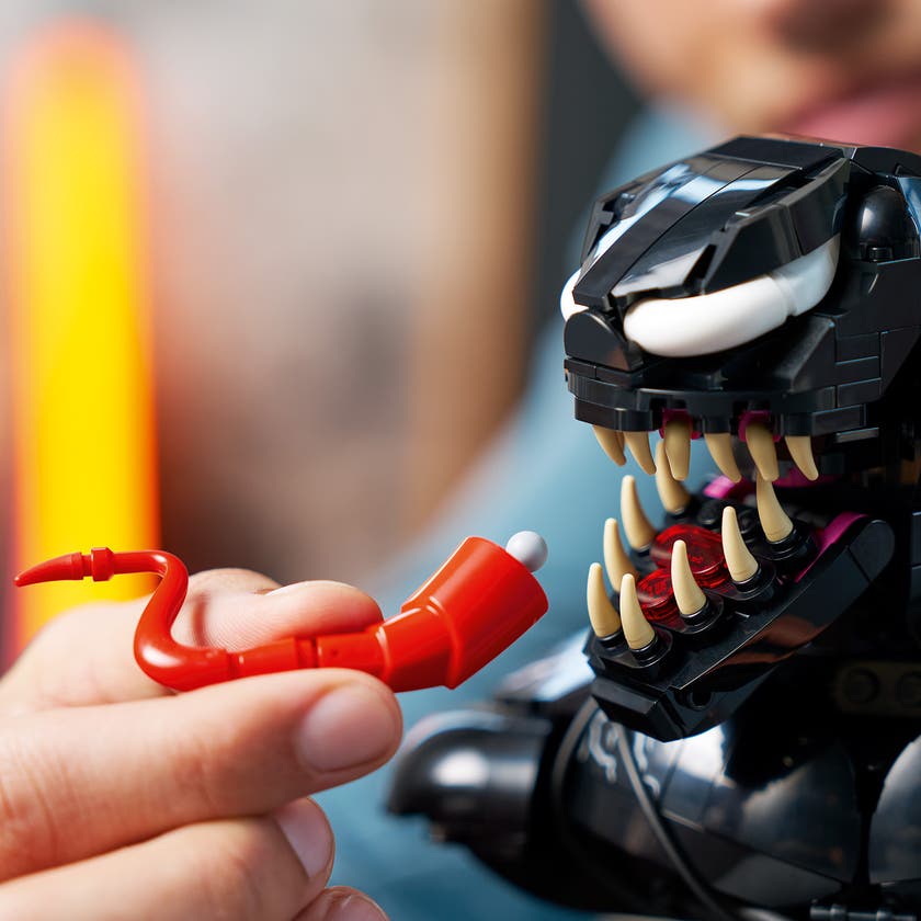 LEGO® | Marvel Venom – byst – Samlarbyggset för vuxna att bygga och visa upp – 76356