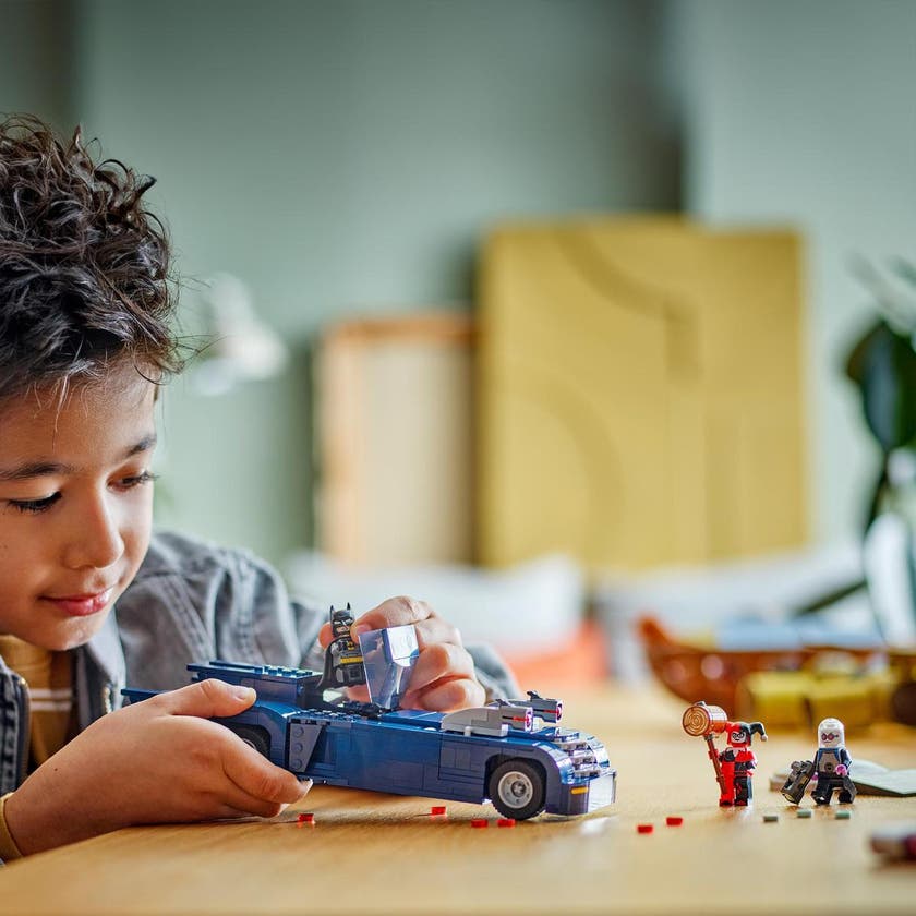 LEGO DC Batman 76274, Batman med Batmobile mot Harley Quinn och Mr. Freeze